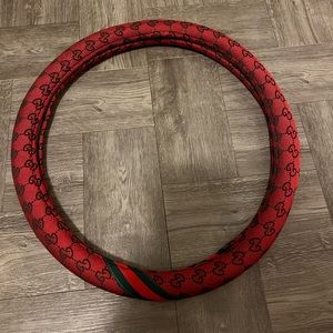 Steering wheel cover